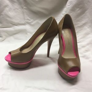 Enzo  ANGIOLINI, nude platform heels, size 4.5